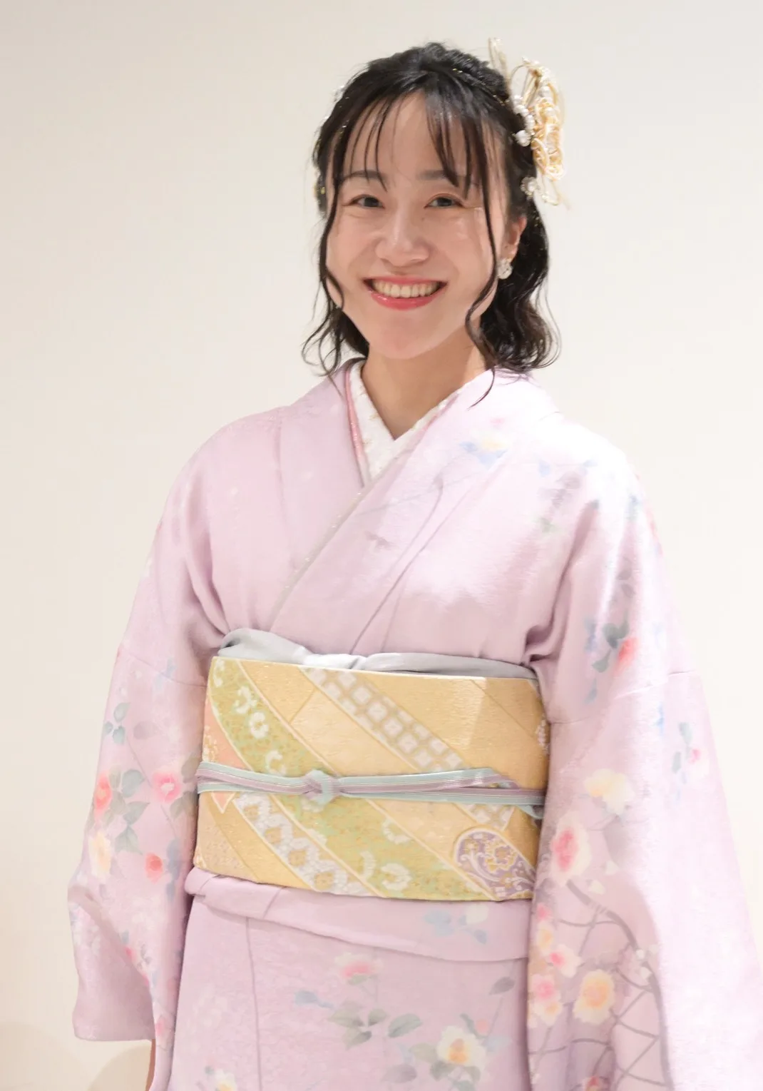 Yuri in Kanazawa, wearing a kimono